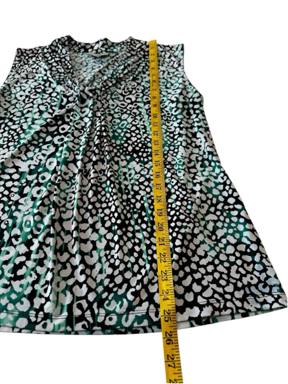 Dana Buchman Chic Sleeveless Career Blouse Womens XL Green & Black Animal Print - Picture 9 of 13